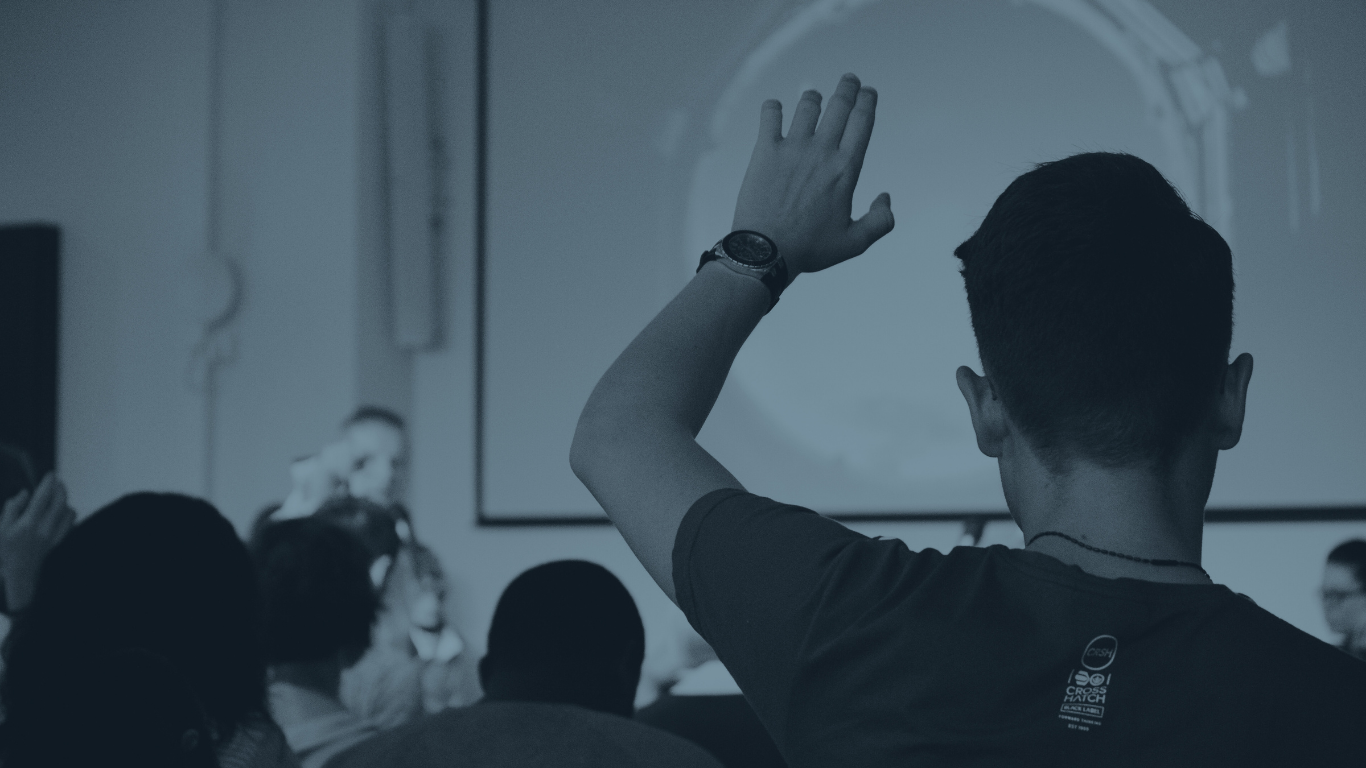 Hero Image - Speak with confidence using Elqo